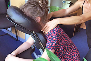 Photo de présentation du massage assis