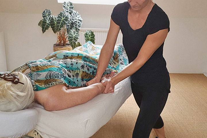 Photo n°2 d'une séance de massage ayurvédique